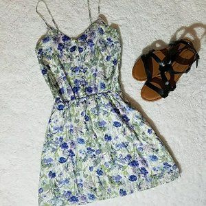 Last Chance- DAG floral sun dress XS B174